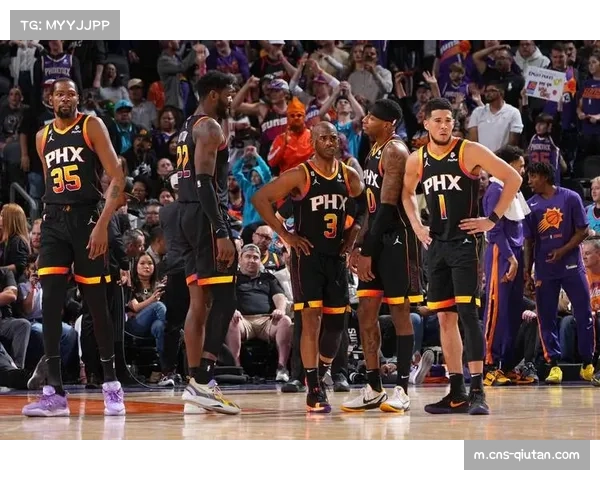 沃格尔太阳关键时刻阵容 布克比尔同时在场决策